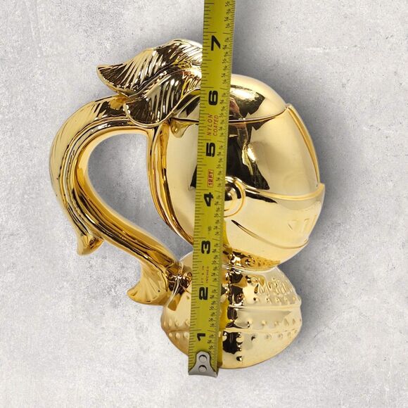 Midieval Times 2001 Gold Knight Helmet Mug Rare Sculptural Souvenir Goblet Cup - Picture 11 of 12